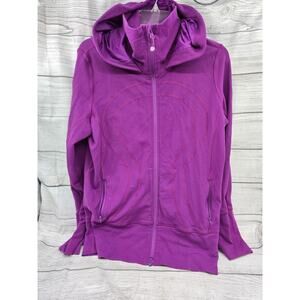 Lululemon Magenta Stride Jacket With Hood Size 12. Has Piling
